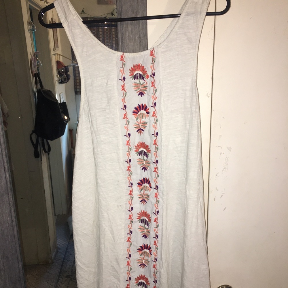 Rocky summer embroidered dress